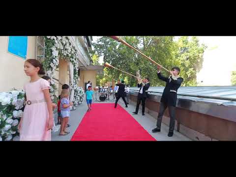 Видео: КАРНАЙНАВОЗОНИ ФАХРИ ХУЧАНД ТУЁНА !!!