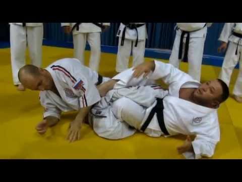 Видео: Мастер по боевому джиу-джитсу Бытдаев Аслан