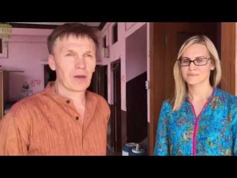 Видео: Индия февраль 2016. Отзыв Регины о пальмовых листьях.