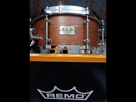 Видео: Замена пластиков на барабане TAMA S.L.P-Replacing heads on a drum TAMA S.L.P. Fat Spruce LSP146