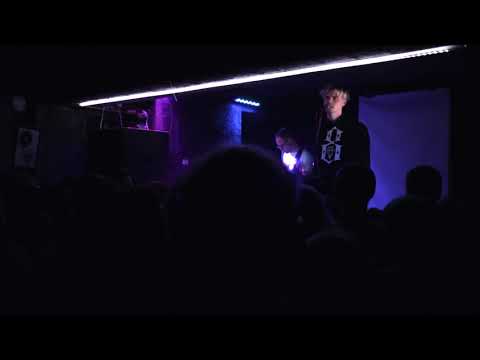 Видео: Электрофорез - 8 Минут / Всё Что Осталось live in «CORNER» Челябинск 02.12.2017