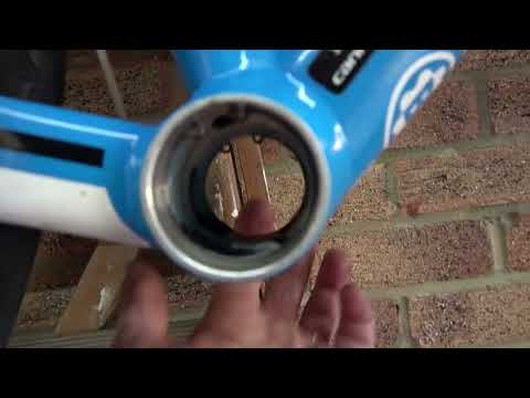 Видео: Cannondale Synapse 105. Диск. Замена подшипника каретки BB30.