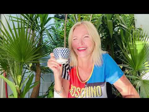 Видео: Деменция и Мы. Мама гуляет, я отдыхаю.
