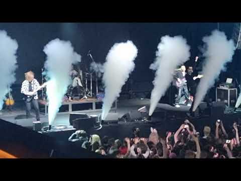 Видео: Пошлая Молли (концерт, Москва 08.01.2022)