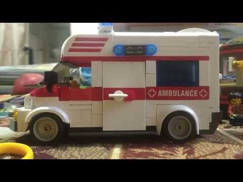 Видео: Обзор скорой помощи от Sluban Town из лего.