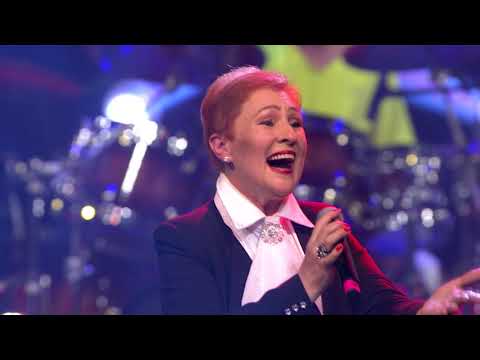 Видео: Мая Нешкова - Добър вечер, приятели (2017)