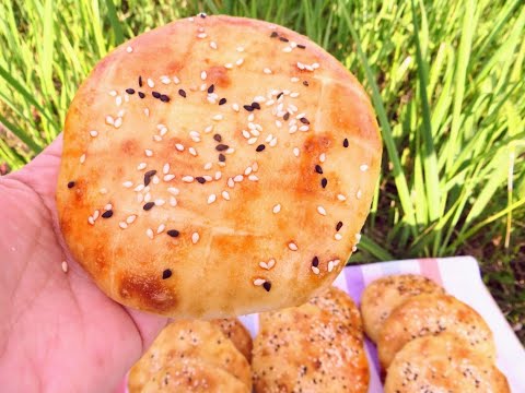 Видео: ЗА ХЛЕБОМ в магазин БОЛЬШЕ НЕ ХОЖУ, готовлю эти лепешки! Пекарь готовит - лепешки вместо хлеба!