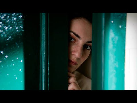 Видео: Одинокая Учительница ПOДГЛЯДЫВАЕТ За Учeником...