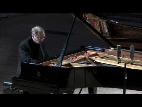 Видео: Чайковский. Ария Татьяны - Леонид Чижик