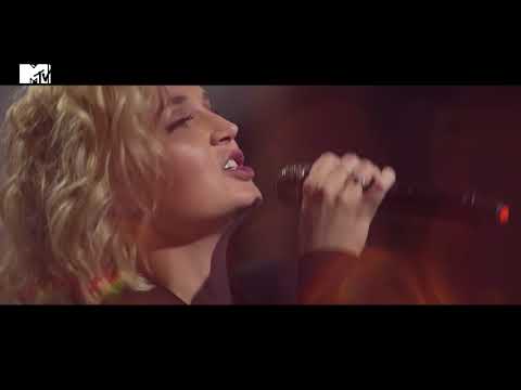 Видео: ПОЛИНА ГАГАРИНА – Free (MTV Unplugged)