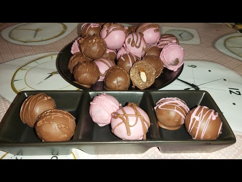 Видео: Домашни бонбони с бисквити и кондензирано мляко!🍬 Homemade candies with biscuits and condensed milk!