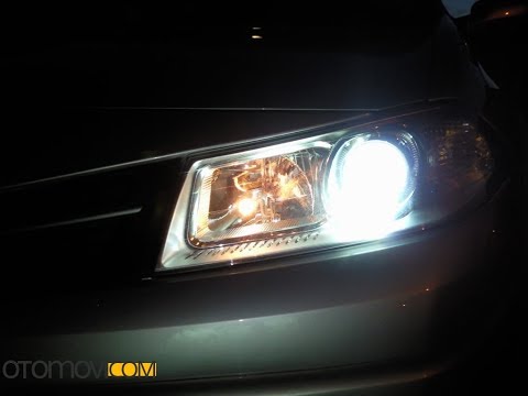 Видео: Переход на ксенон Renault Megane 2 (Часть 1: Теория)