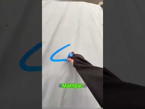 Видео: Рисует на матрасе 😄😄