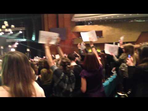 Видео: Тина Кароль - Жизнь продолжается. Киев, 27.02