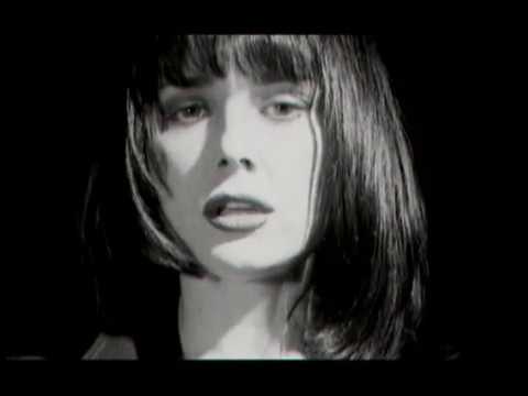 Видео: Irina Florin - Пътуване (feat. Marius Kurkinski) (Deep Mix) (Radio Edit) (Official Music Video)