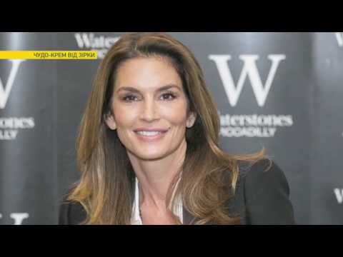 Видео: Необычные секреты красоты знаменитостей