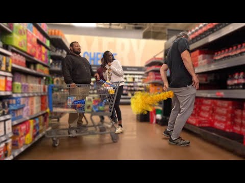 Видео: ПУКИ ЭТО СМЕШНО 🎶💩 (Юмористический розыгрыш с пуками) 🤣