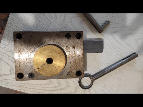 Видео: Секретный замок.