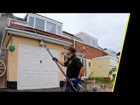 Видео: Как я мою желоба, фасции и карнизы с помощью мойки высокого давления