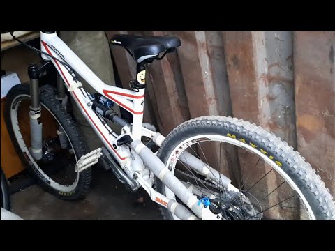 Видео: Прокачка гальм Shimano SLX Deore ZEE  тормоза Шимано BR-M675 Збірка каліпера Altus