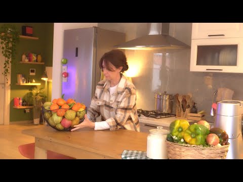 Видео: В семье каждый день – домашнее тепло: Наш итальянский распорядок