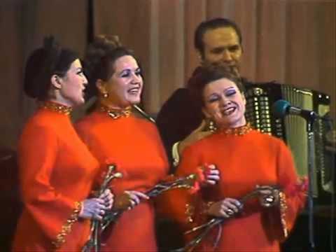 Видео: Вокальное трио Рябинушка Под окном черемуха колышется