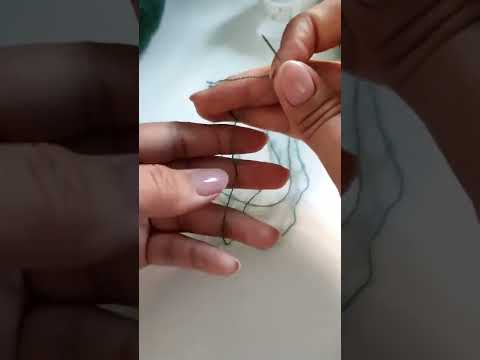 Видео: соединяем мохеровую нить без узилков