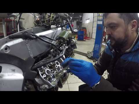 Видео: Ремонт Хонда ST1300 Pan European. Установка ГБЦ. Repair Honda ST1300 Pan European
