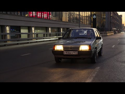 Видео: 35 лет ВАЗ-21099. Сравним две выживших в девяностые "99". Обзор самой рейтинговой модели ВАЗа.