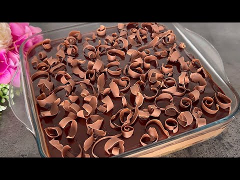 Видео: Лучший шоколадный торт из 4 ложек! через 15 минут! Тает во рту! Просто и вкусно