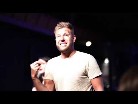 Видео: Евгений Пересветов "Как же ее любить" | Evgeny Peresvetov "How to Love Her"
