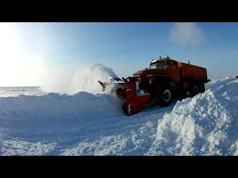 Видео: "Занесённые снегом" расчистка ротором на базе Урал-4320-41