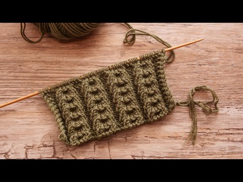 Видео: Узор спицами «Гребешки» 🐓 «Scallops» knitting pattern