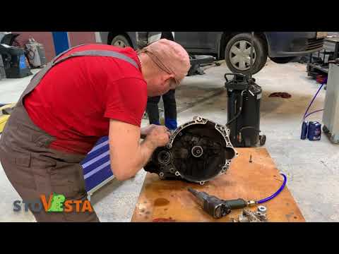 Видео: Переклейка картера МКПП Lada XRay