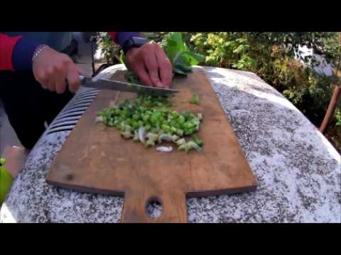 Видео: Как живут осенью в селе (реальная сельская жизнь, просто и без слов). Rural life in autumn.