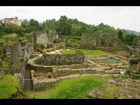 Видео: Цихисдзири. Крепость Петра. Шторм 19.09.25 #georgia #adjara #blacksea