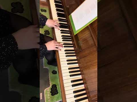 Видео: Школа - Любовные истории (piano cover)