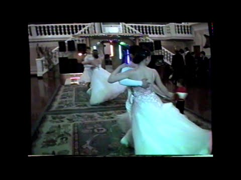 Видео: Қазақтың қара қызы ағылшынның ақ жігітімен отау құрды-6 He fell in love with a Kazakh girl-6