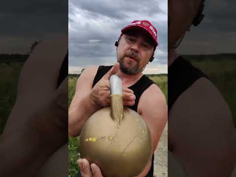 Видео: Как научиться жонглировать гирей самостоятельно? Начинаем с бросков перед собой