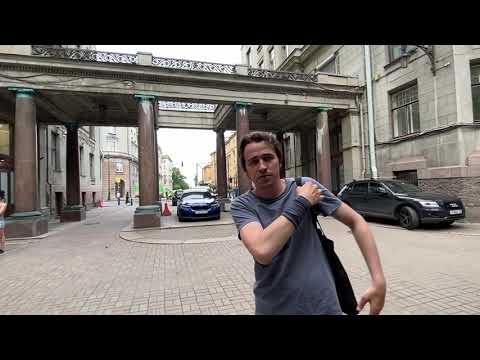 Видео: Дом трёх Бенуа