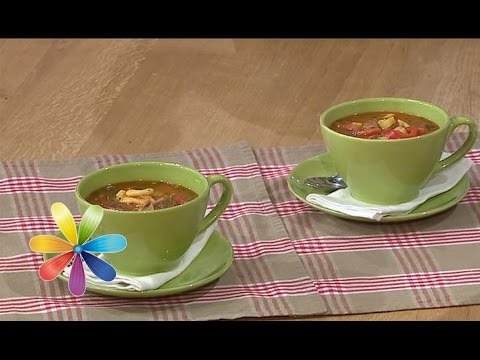Видео: Венгерский суп-гуляш - Все буде добре - Выпуск 538 - 27.01.15 - Все будет хорошо