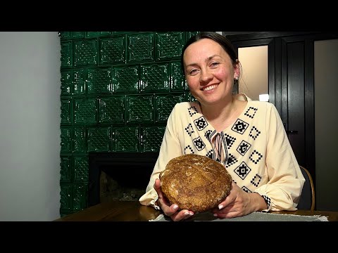 Видео: КаміноПіч Яка Годує Сім’ю! Справжній Живий Хліб у Печі на Дровах