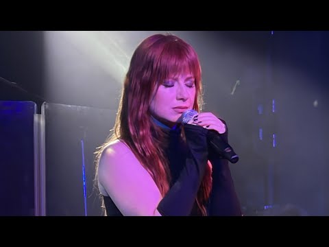 Видео: Юлия Савичева - Корабли LIVE Мумий Тролль Бар/16.03.2024