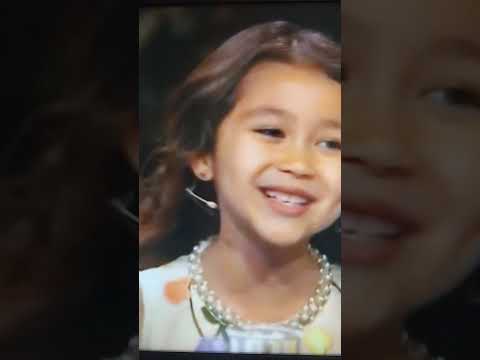 Видео: Юные Таланты УЗБЕКИСТАНА " ДАРИТЕ ЖЕНЩИНАМ ЦВЕТЫ"