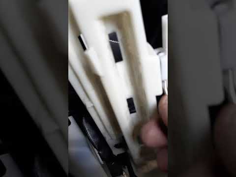 Видео: Ремонт стеклоподьемника MB CLS 350 W219