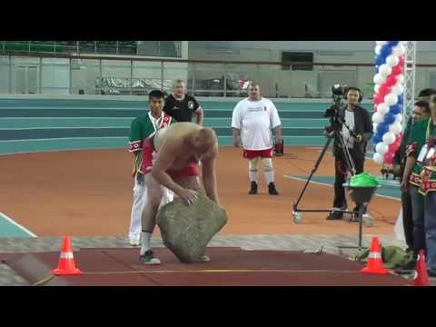 Видео: Кубок Земли Олонхо, поднятие камня