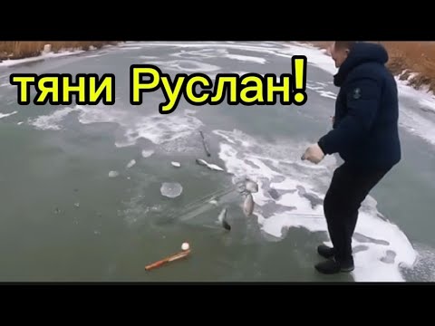 Видео: Нашёл яму с рыбой, НЕ УСПЕВАЮ ОПУСКАТЬ ХАПУГУ! #fishing #낚시 #рыбалка #обзор #зима