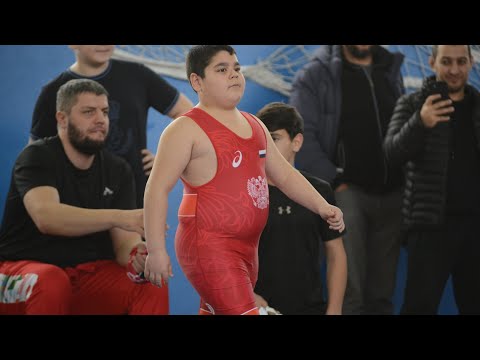 Видео: Битва маленьких тяжей! Гуков Адам (Баксан) - Чураков Владимир (Сочи)