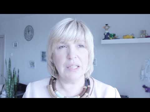 Видео: Что можно сказать про любителей фиолетового, коричневого, серого и черного?