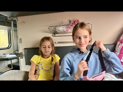 Видео: ВЛОГ Едем на плацкарте в Москву // Не смогли купить билеты